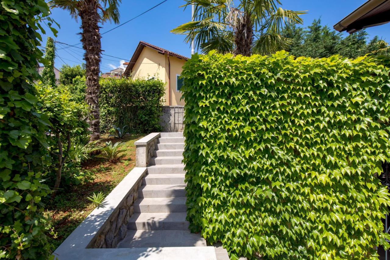 Villa Lomida Opatija Buitenkant foto